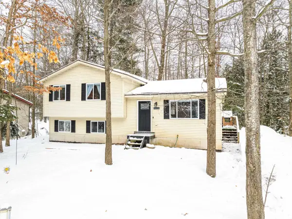 2937 Artist, Interlochen, MI 49643