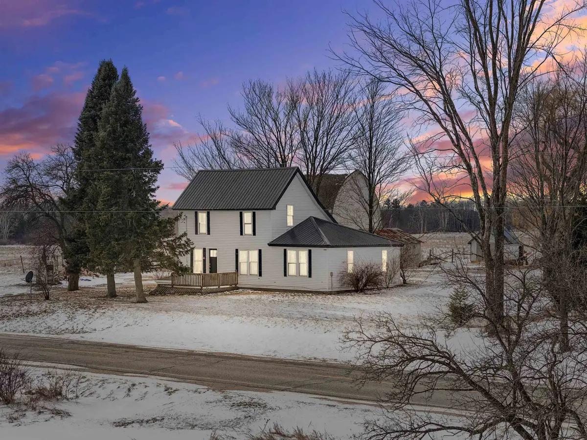 21239 5th, Marion, MI 49665 - #1