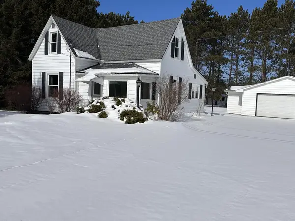 20370 Honor, Interlochen, MI 49649