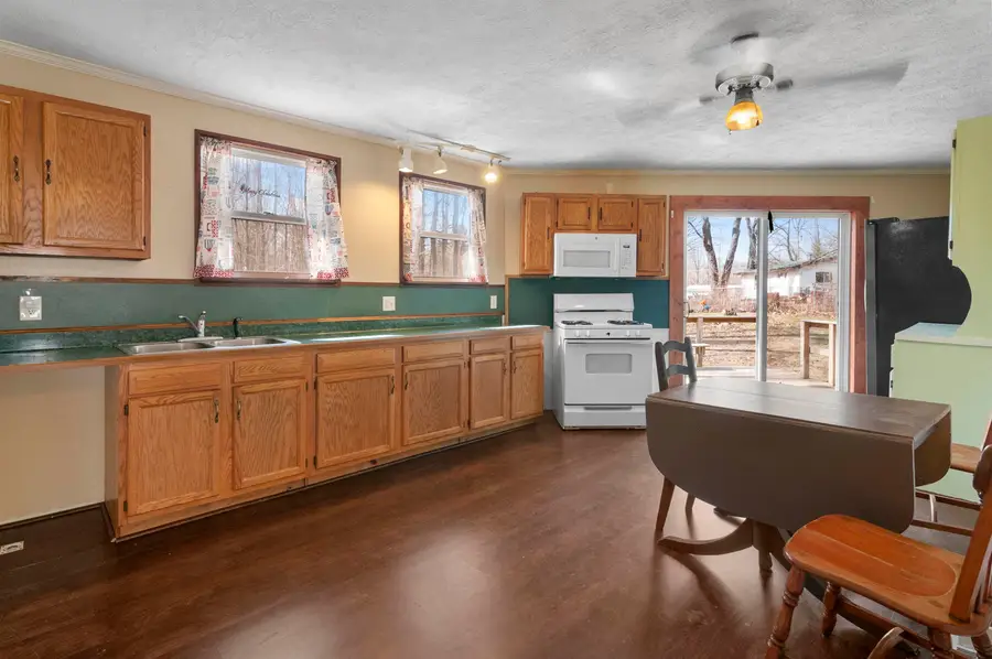 302 Fern, Cadillac, MI 49601 - #3