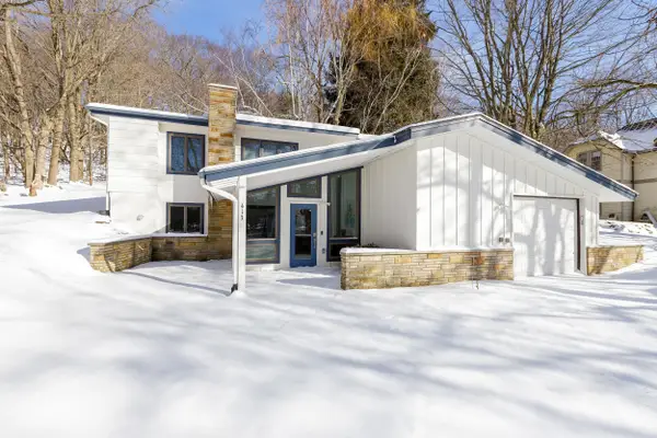 413-415 Leelanau, Frankfort, MI 49635