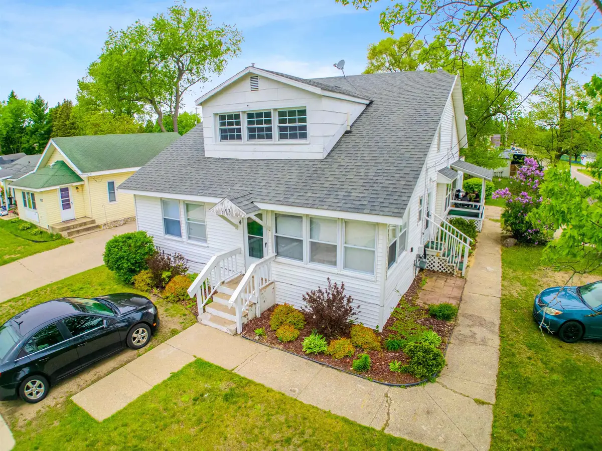 1102 Chestnut, Cadillac, MI 49601 - #1