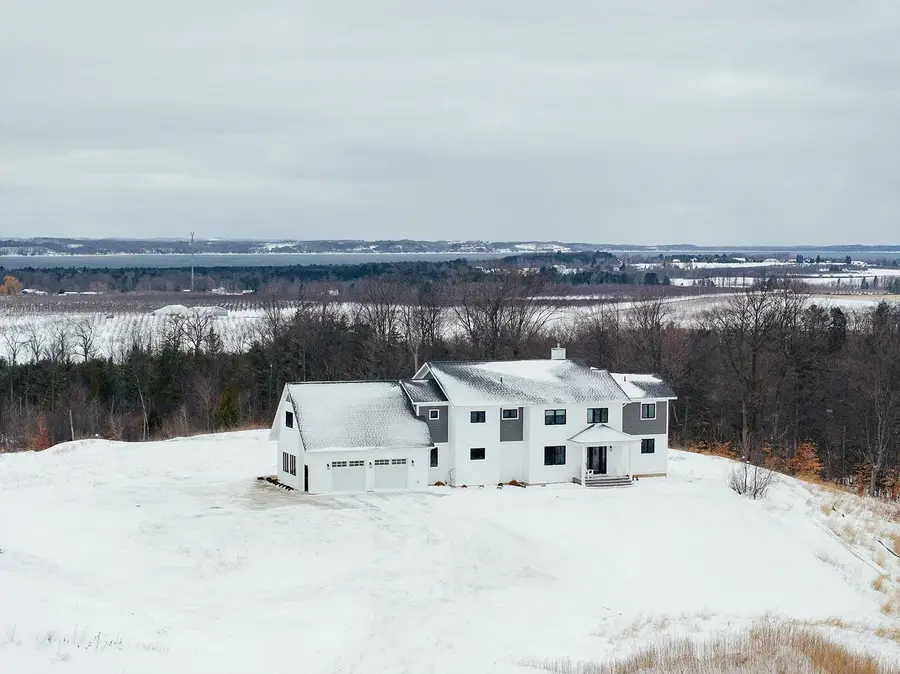 6707 Huntsman, Williamsburg, MI 49690 - #2