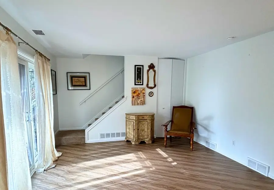 3860 Greenleaf CIR, Kalamazoo, MI 49008 - #2