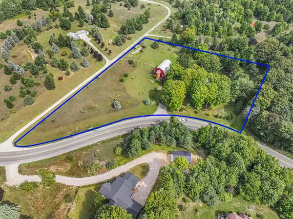 3312 Zimmerman, TraverseCity, MI 49685