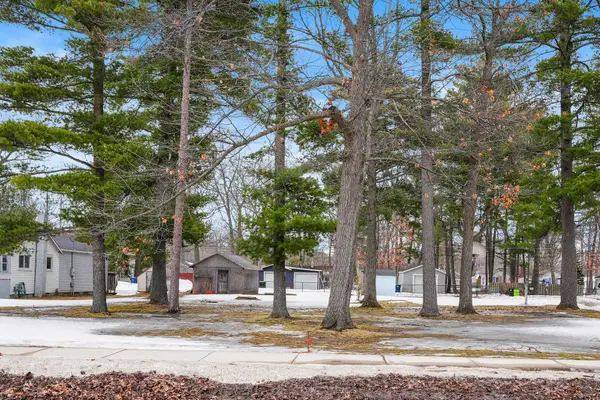315/319 Fair, TraverseCity, MI 49686