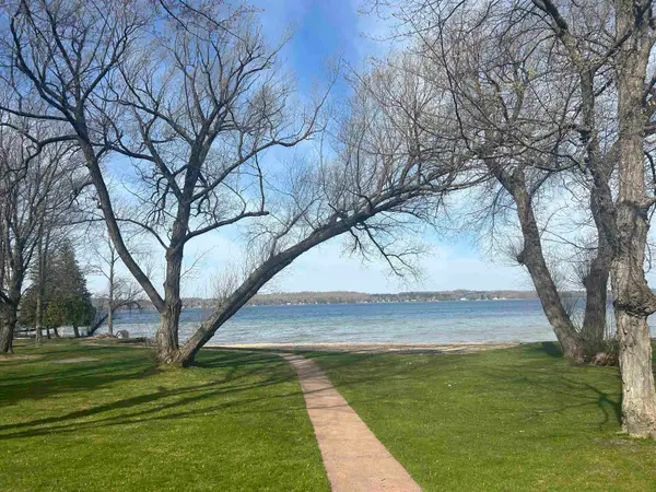 4673 N Crossover DR, Bellaire, MI 49615