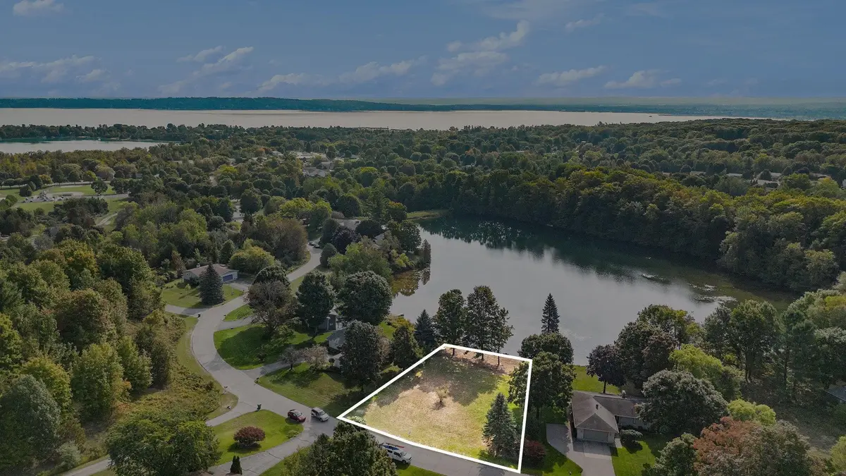 00 E Avondale LN, Greilickville, MI 49684 - #1