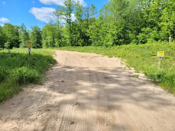 5955 S Brown, Cadillac, MI 49601