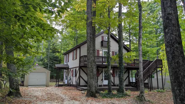 2552 E Birch, Cedar, MI 49621