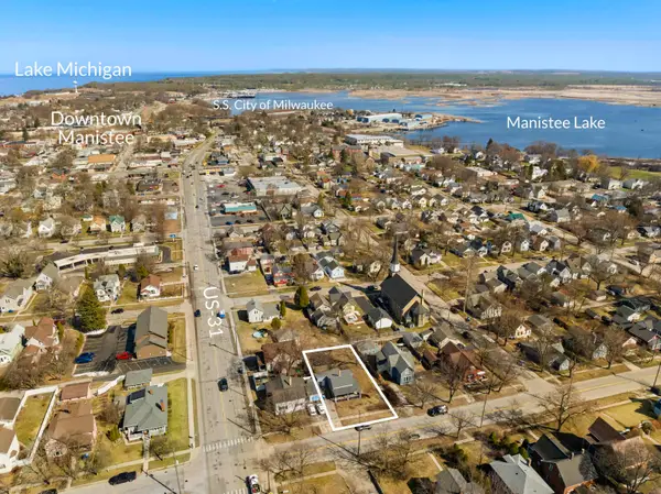 314 5th Street, Manistee, MI 49660