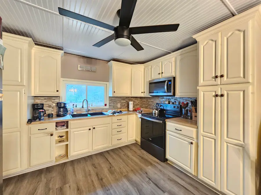 1407 S La Chance RD, Lake, MI 49651 - #2