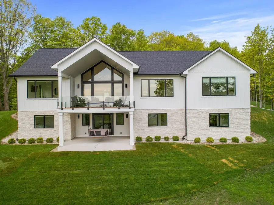 8271 E Boca Vista, Elmwood, MI 49684 - #2