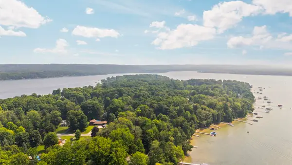 3855 White Birch, Grawn, MI 49637