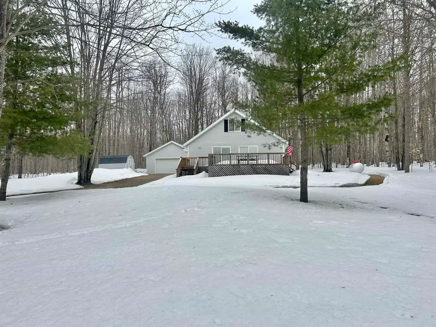 10743 Sprucedale CIR, Elmira, MI 49730 - #2