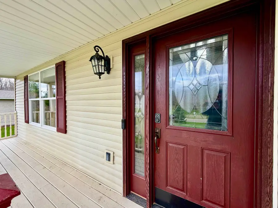 13422 Jennifer DR, Perry, MI 48872 - #3