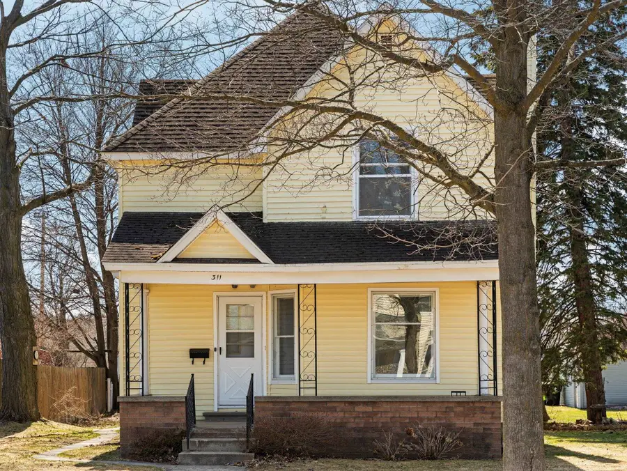 311 W Twelfth ST, Traverse City, MI 49684 - #3