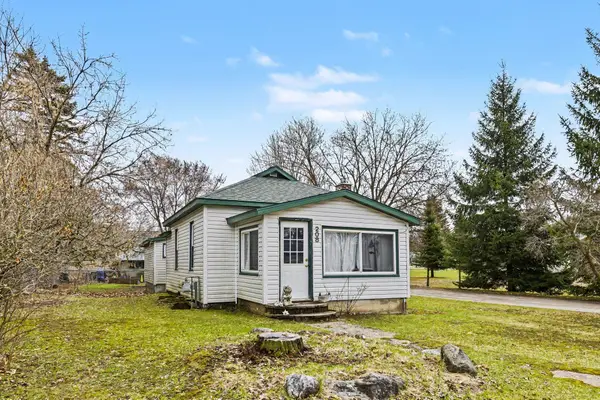 208 N Beech ST, Bellaire, MI 49615