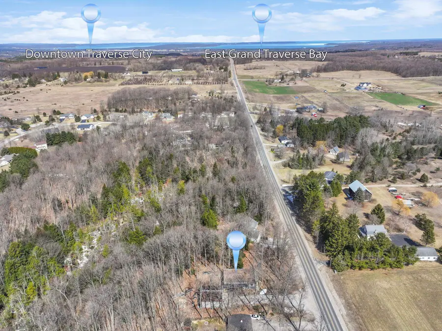 510 S Three Mile RD, Traverse City, MI 49696 - #3