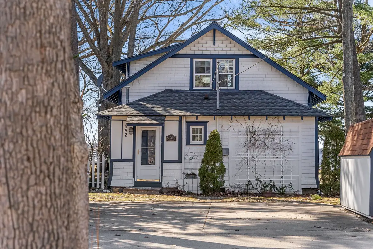 562 Cherry Grove LN, Cadillac, MI 49601 - #1