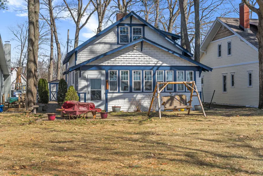 562 Cherry Grove LN, Cadillac, MI 49601 - #3