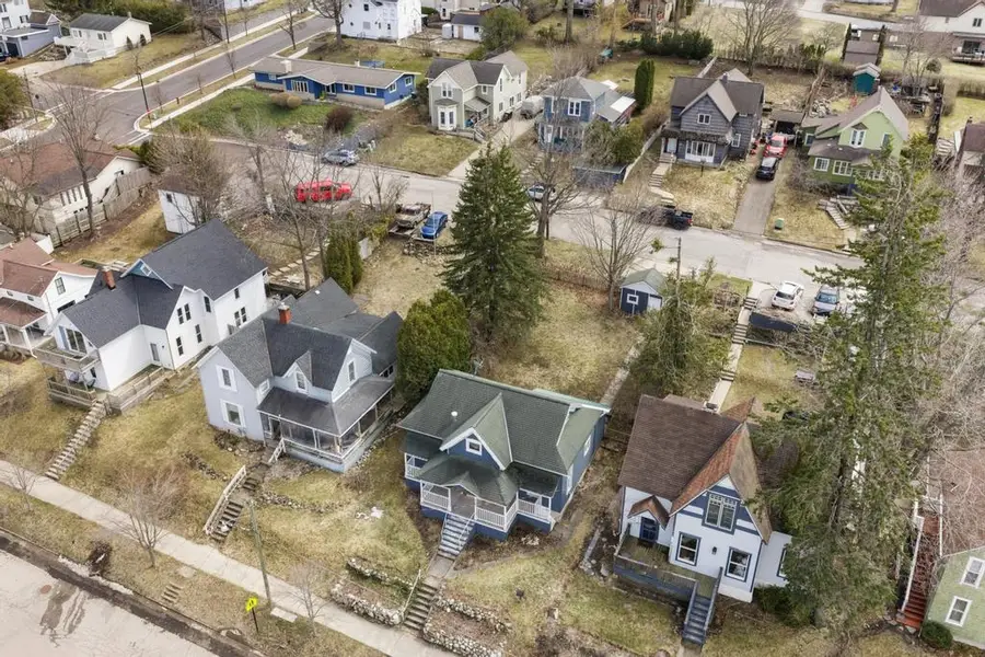 312 Grove, Petoskey, MI 49720 - #2