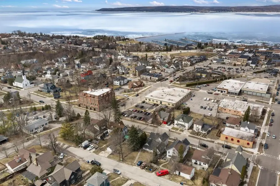 312 Grove, Petoskey, MI 49720 - #3