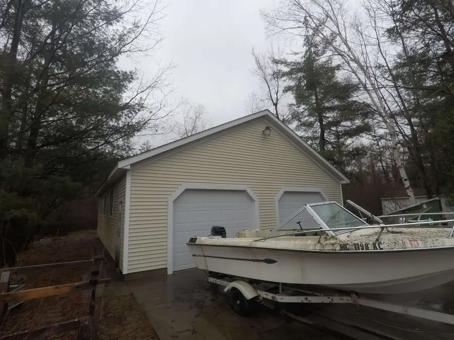 900 E Lake Mitchell, Cadillac, MI 49601 - #2