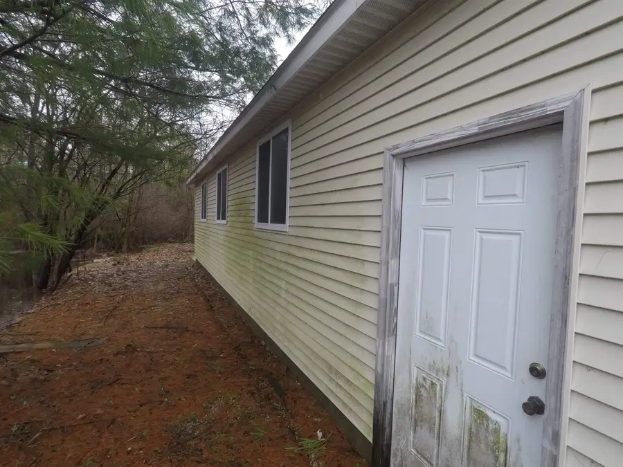 900 E Lake Mitchell, Cadillac, MI 49601 - #3