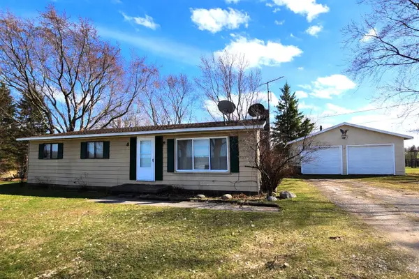 5232 Brackett, Williamsburg, MI 49690