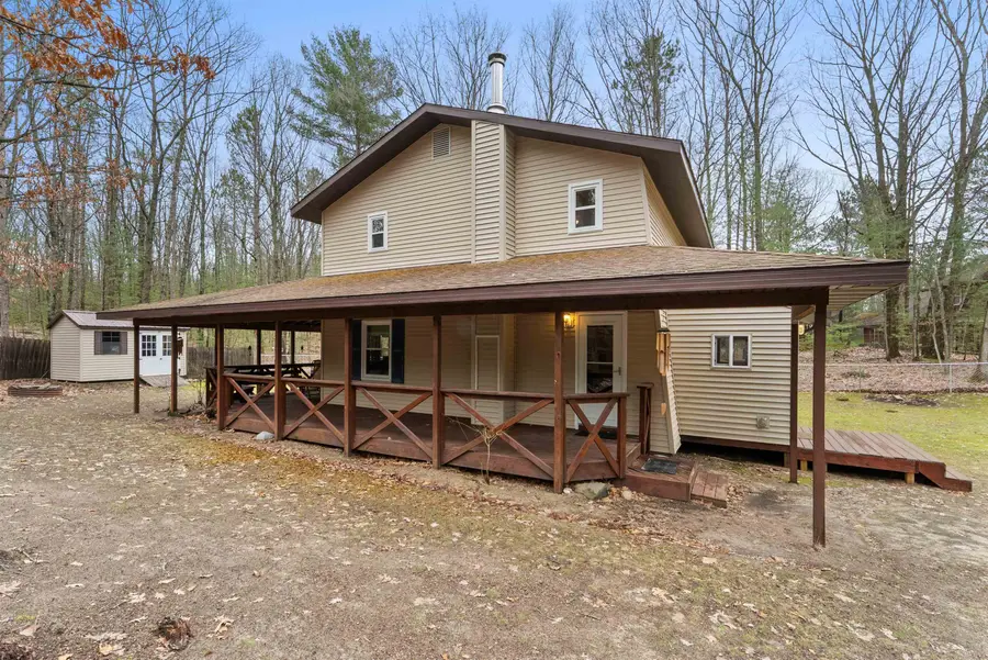 559 S Hobbs HWY, East Bay, MI 49696 - #3