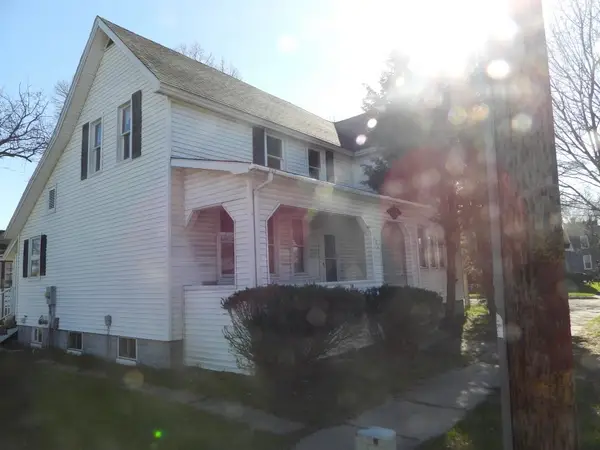171 8th, Manistee, MI 49660