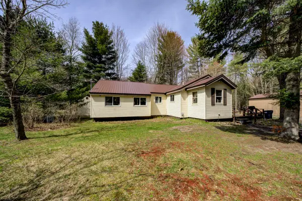 6250 Keffer RD, Kingsley, MI 49649