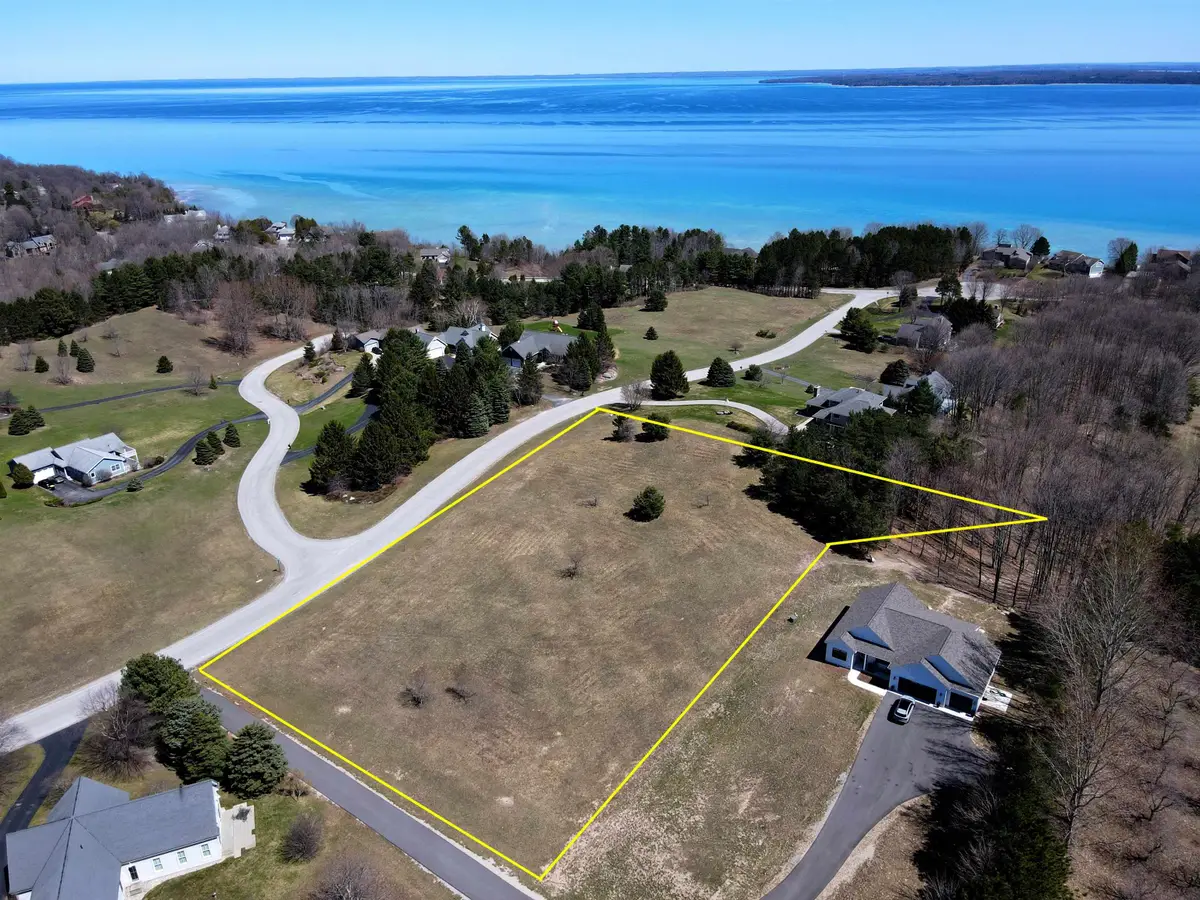 E Spinnaker, Suttons Bay, MI 49682 - #1