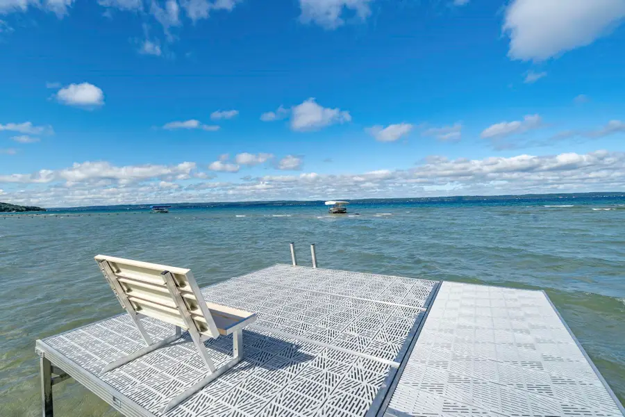 10191 Peninsula DR, Peninsula, MI 49686 - #3