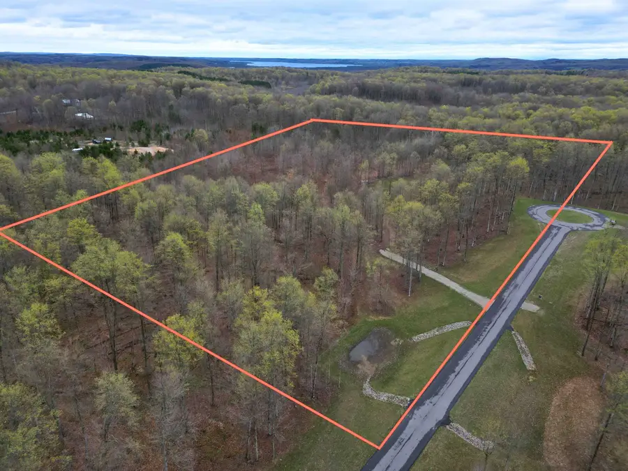 1453 E Solaris WAY, Kasson, MI 49664 - #2
