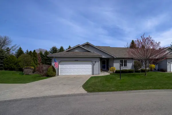 12052 S Elk RUN, TraverseCity, MI 49684