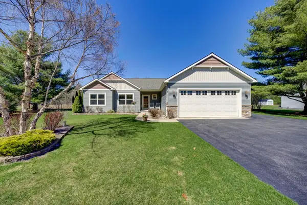 10346 Fishers RUN, TraverseCity, MI 49685