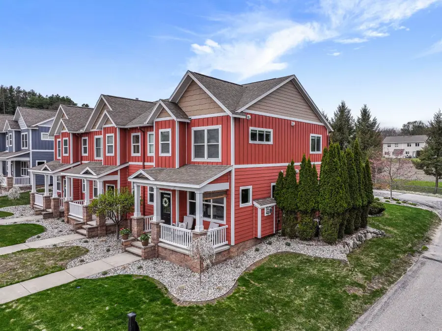 10627 Waterford, Traverse City, MI 49684 - #2