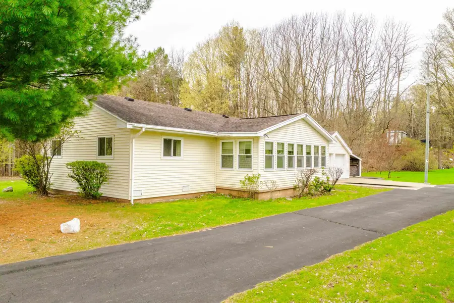 4935 SW Boardman RD, Boardman, MI 49680 - #2