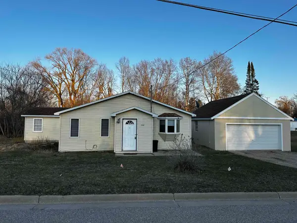 358 N Corning, Farwell, MI 48622