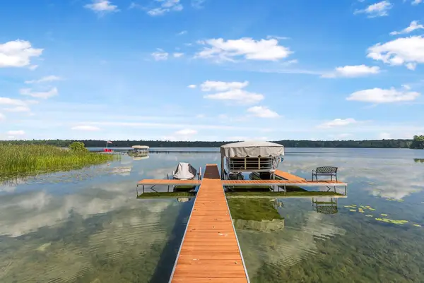 4923 Lakeview DR, Interlochen, MI 49643