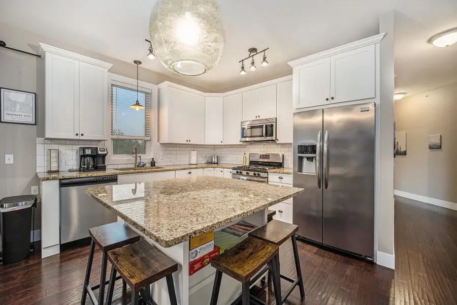115 E Eighth, Traverse City, MI 49684 - #2