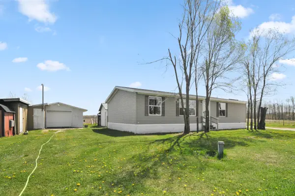 16328 110th, Evart, MI 49631