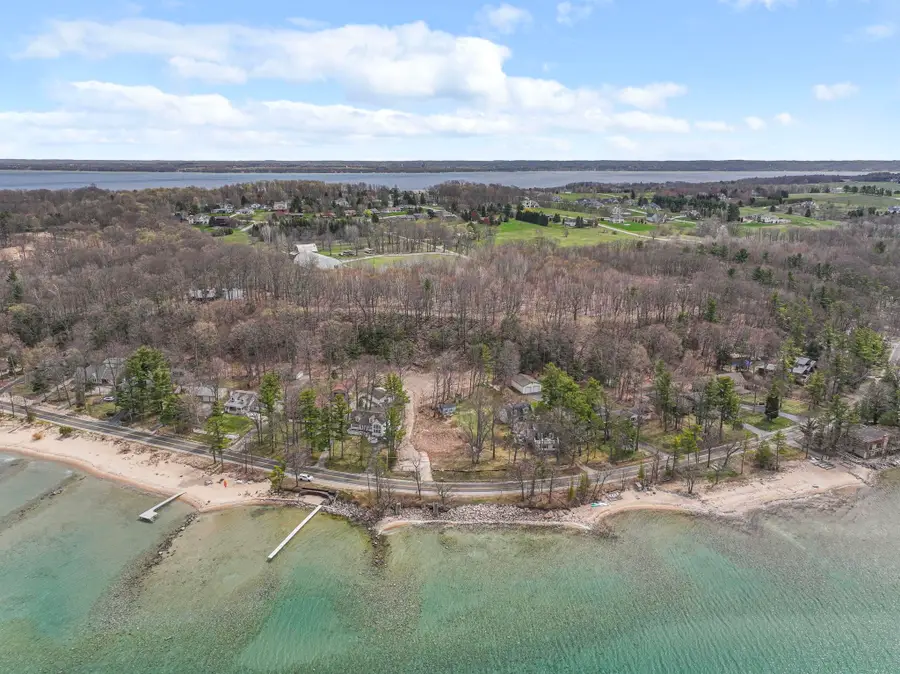 9006 Peninsula DR, Peninsula, MI 49686 - #3