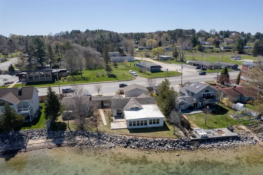 5271 US-31 N, Williamsburg, MI 49690 - #3