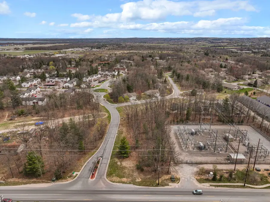 Unit 1 Lafranier, Garfield, MI 49686 - #2