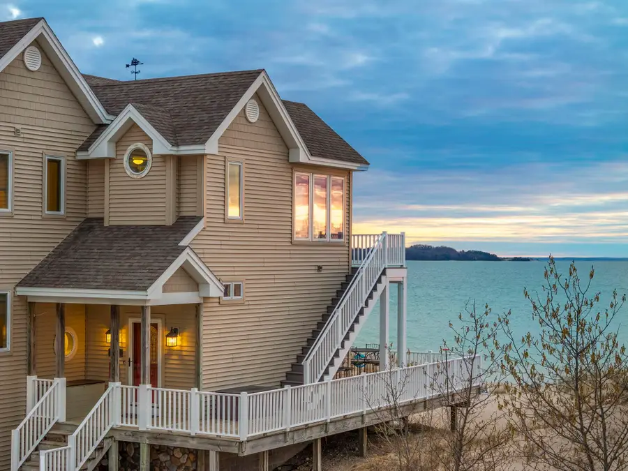 14421 N Cathead Bay, Northport, MI 49670 - #2
