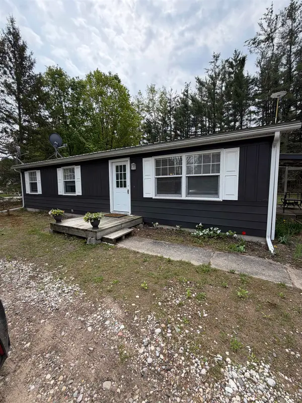 10061 W Cadillac RD, Cadillac, MI 49601