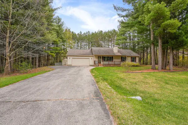 9239 Evergreen, TraverseCity, MI 49684